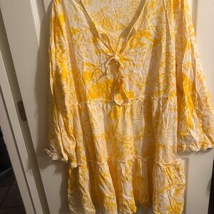 Yellow & White Tie-Front Tiered Boho Tunic
